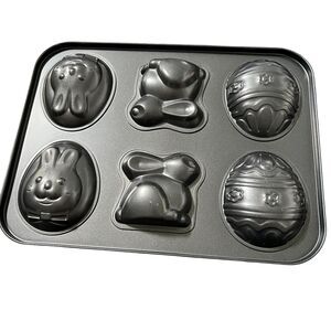 Easter Eggs & Bunnies 13x10 Mini Cakes Pan